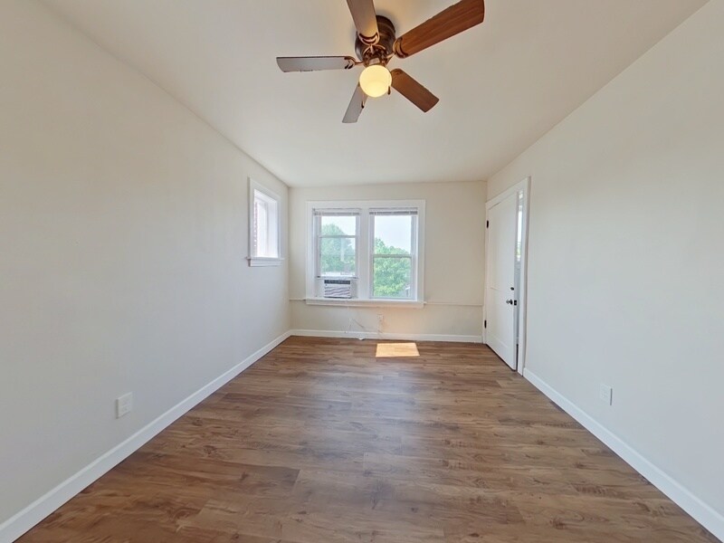 Foto principal - 3722 Winnebago St