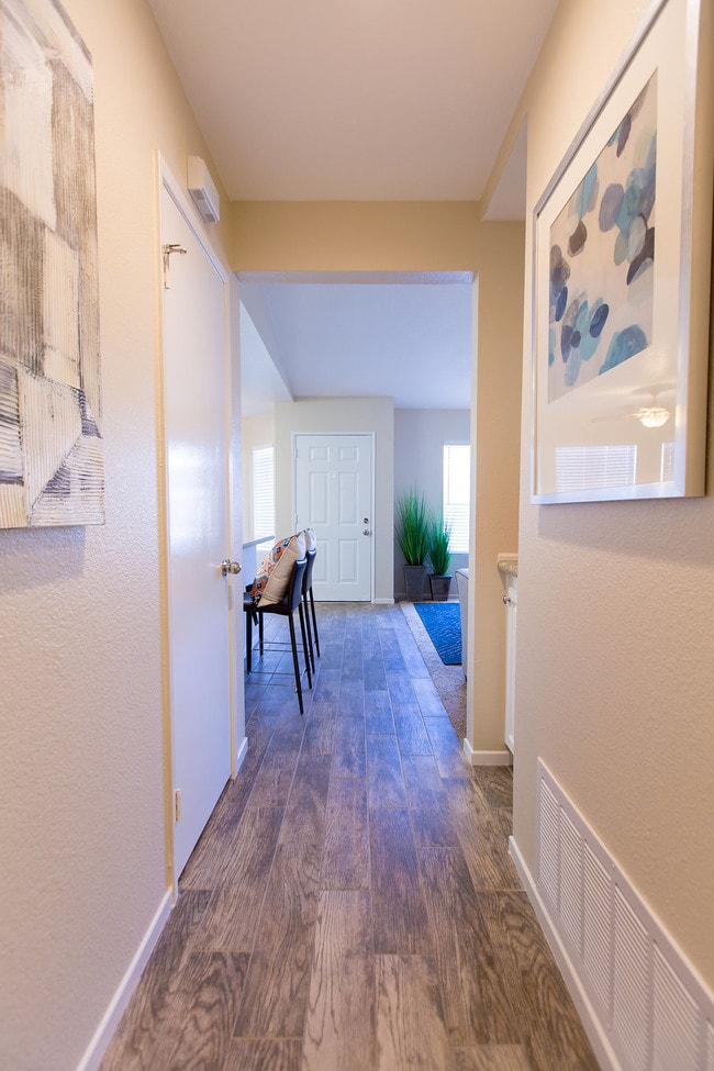 Royal Palms Apartments Palm Desert Ca Building Photo Royal Palms