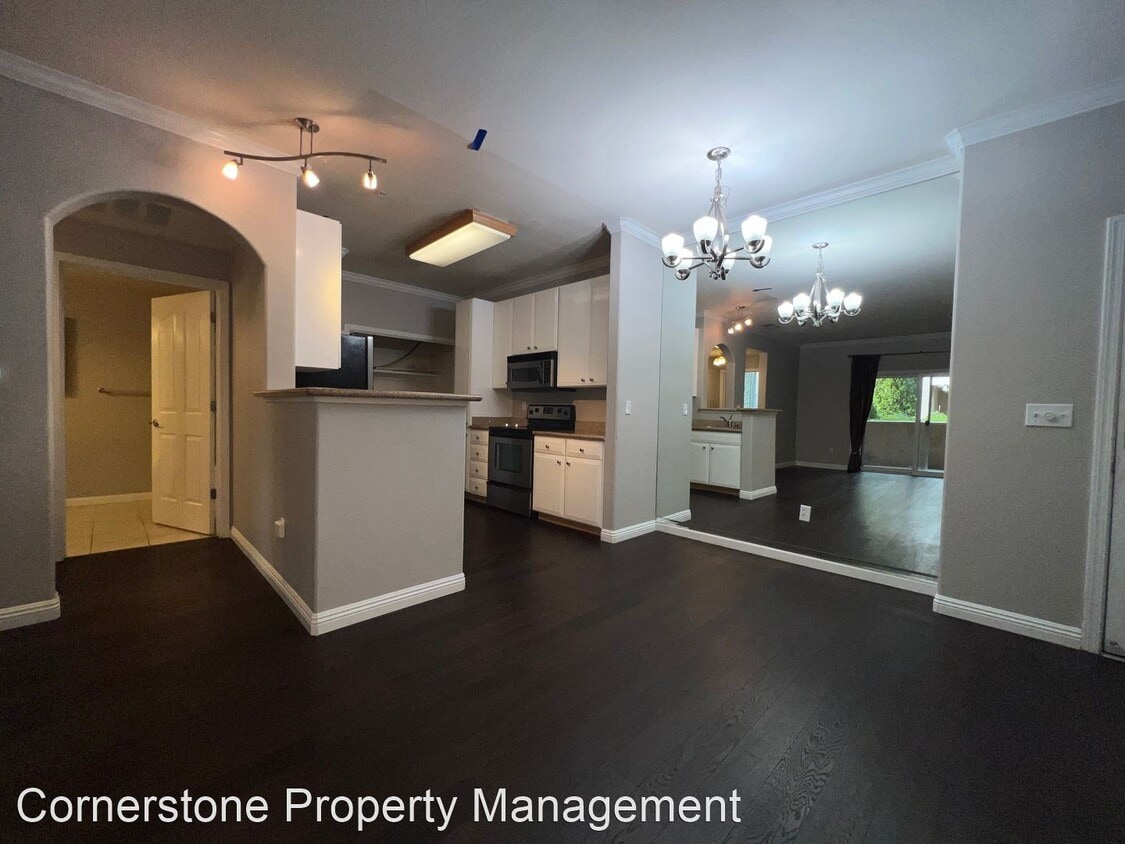 Primary Photo - 2 br, 2 bath House - 801 S Winchester Blvd...