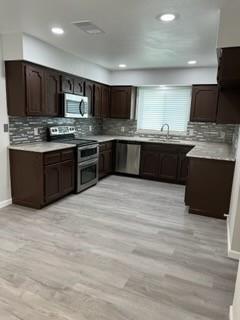 Foto del edificio - 6401 N Park Dr