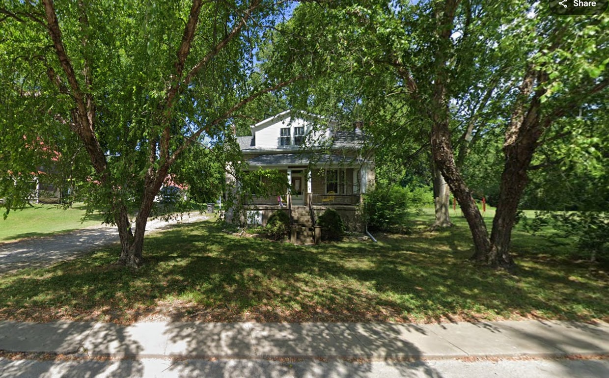 Primary Photo - 398 N 3rd St