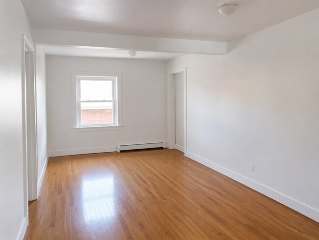Building Photo - 306 N Normal St