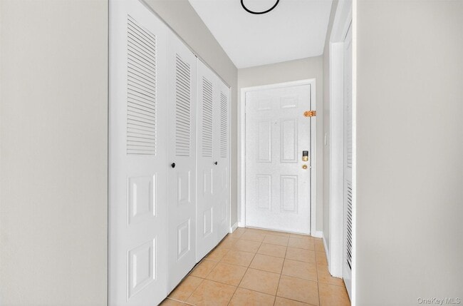 Building Photo - 111 Cartwheel Ct