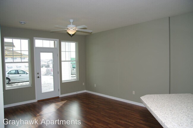 Foto del edificio - 2824 Talon Dr