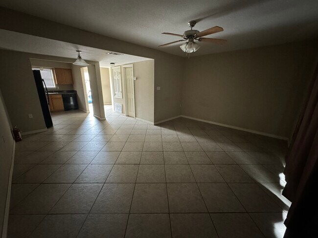 Foto del edificio - 1625 Martin Bluff Rd