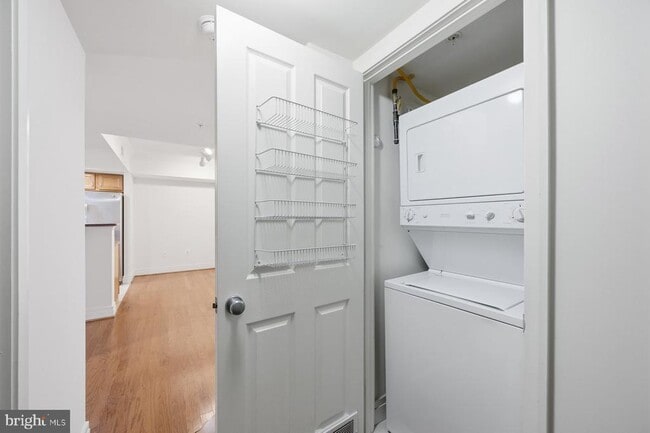 Foto del edificio - 414 Water St