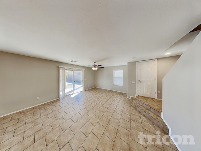 Foto del edificio - 999 E Stardust Way