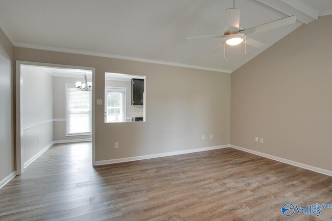 Building Photo - 225 Cedar Creek Cir