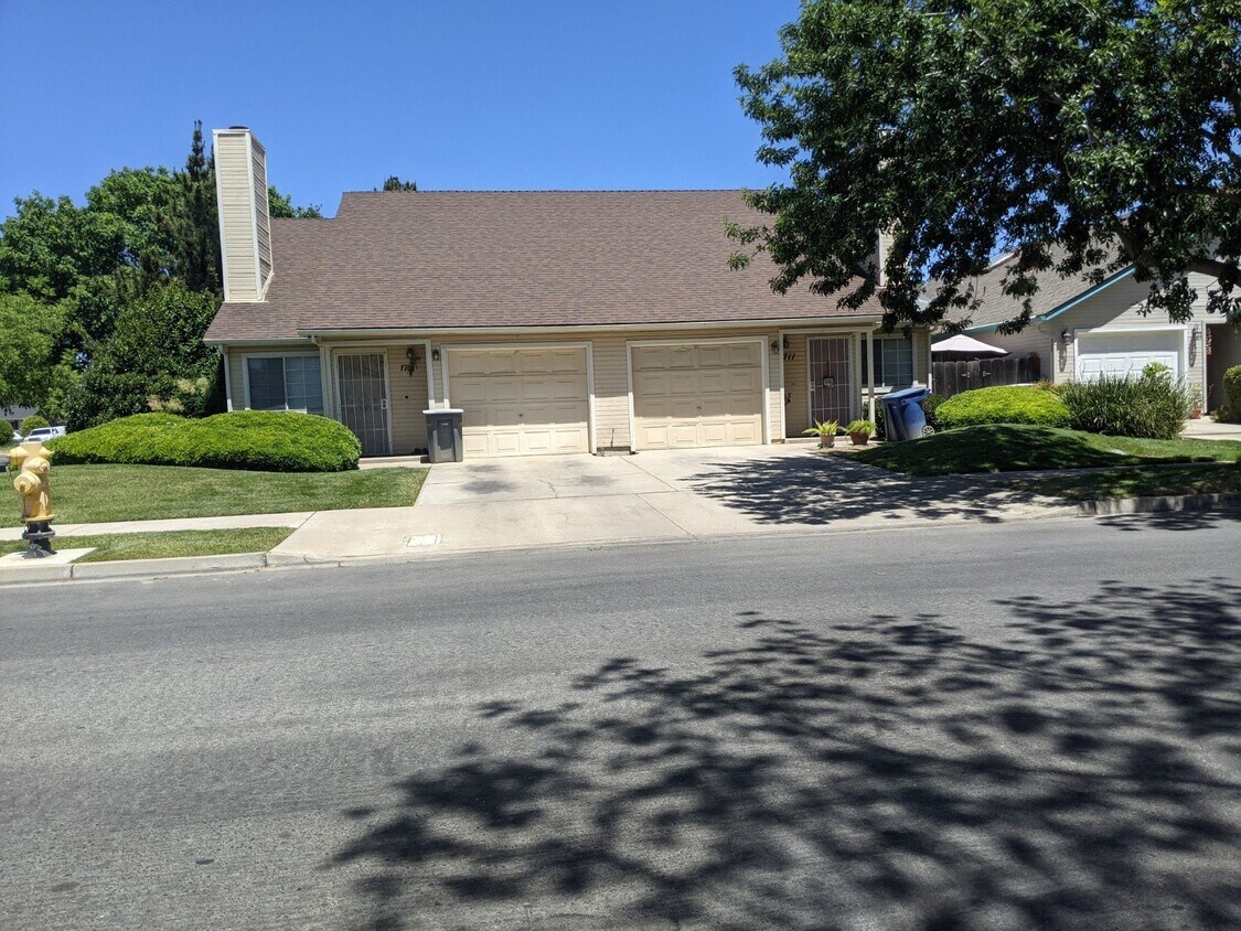 Primary Photo - Two Bedroom Duplex Available Now!
