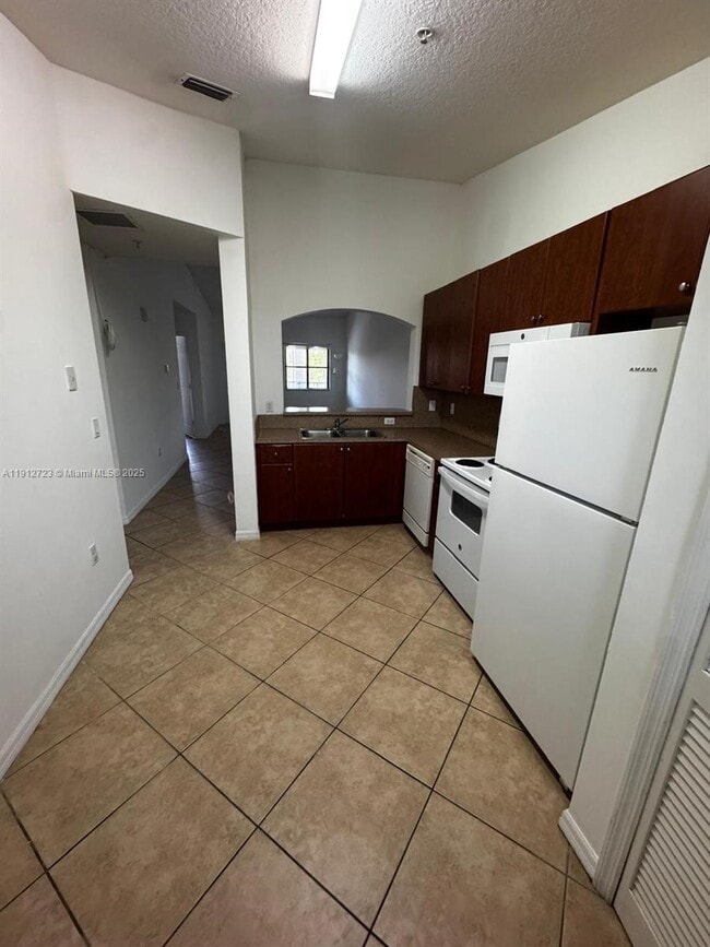 Photo - 22621 SW 88th Pl Apartment