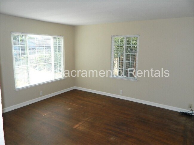 Foto del edificio - 3 br, 2 bath House - 6112 Hermosa Street