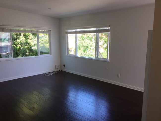 Foto del edificio - 117 N Lucia Ave