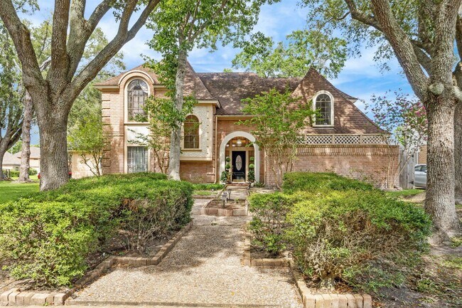Building Photo - 14907 Alderwick Dr