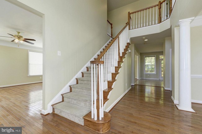 Building Photo - 4222 Talon Dr