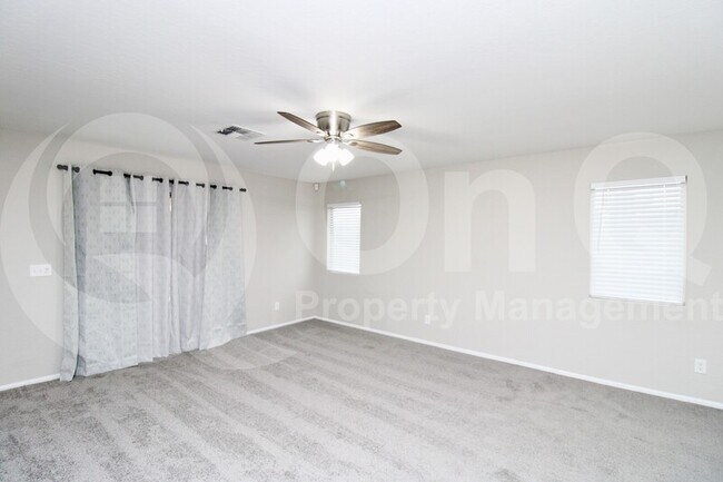 Foto del edificio - 21304 Shelby Ct