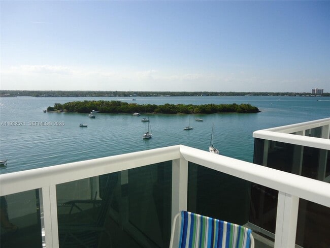 Foto del edificio - 7928 West Dr