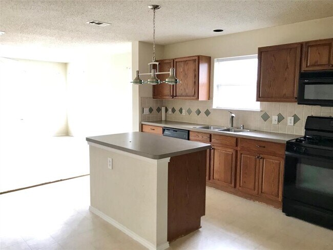 Building Photo - 12346 Peak Cir