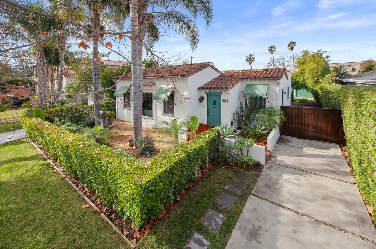 129 N La Jolla Ave, Los Angeles, CA 90048 House Rental in Los Angeles