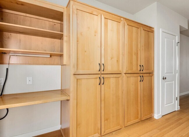 Foto del edificio - 4132 S Corbett Ave