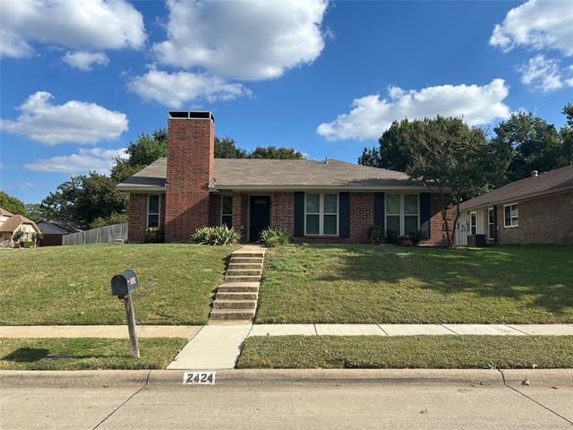 Foto principal - 2424 Oak Grove Dr