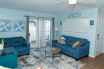 Building Photo - 3506 Cove View Blvd