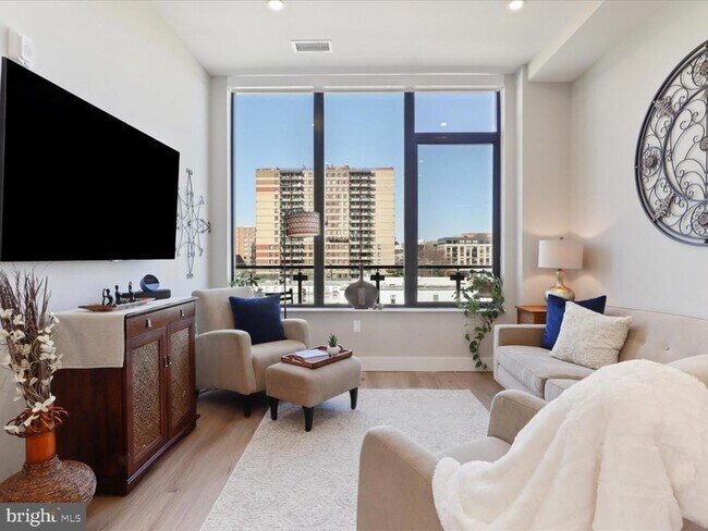 Foto del edificio - 801 N Fairfax St