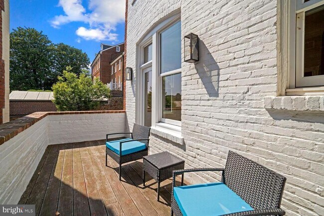 Foto del edificio - 3348 Prospect St NW