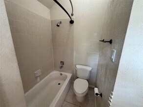 Building Photo - 10423 Sand Pass Ln