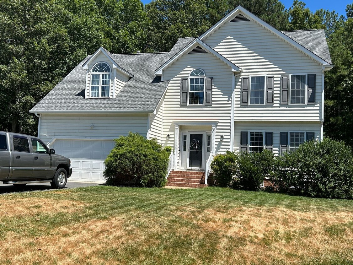 Primary Photo - Wonderful Glen Allen Cul de sac home