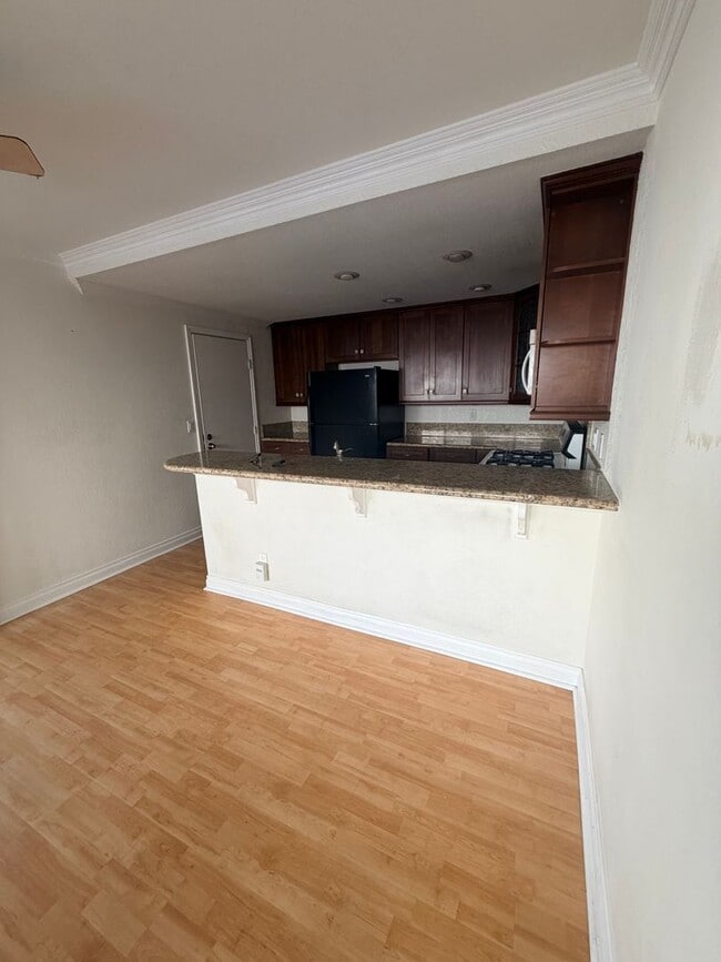 Building Photo - 5648 E Vista Del Cerro