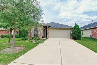 Building Photo - 15506 Wedgewood Park