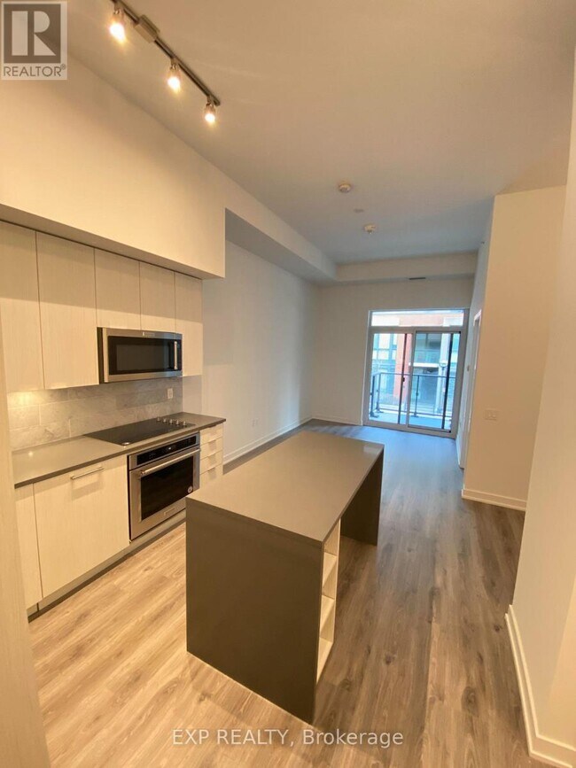 Building Photo - 38 Iannuzzi St