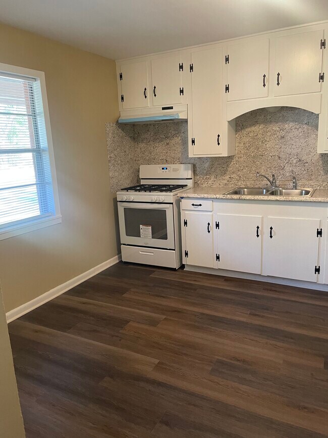 213 Mitchell St Unit 213 Mitchell, Nacogdoches, TX 75965 Apartments