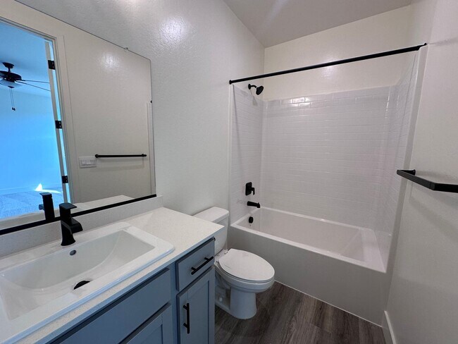 Building Photo - NW Visalia Home Coming Soon! Walking distance to Oak Grove