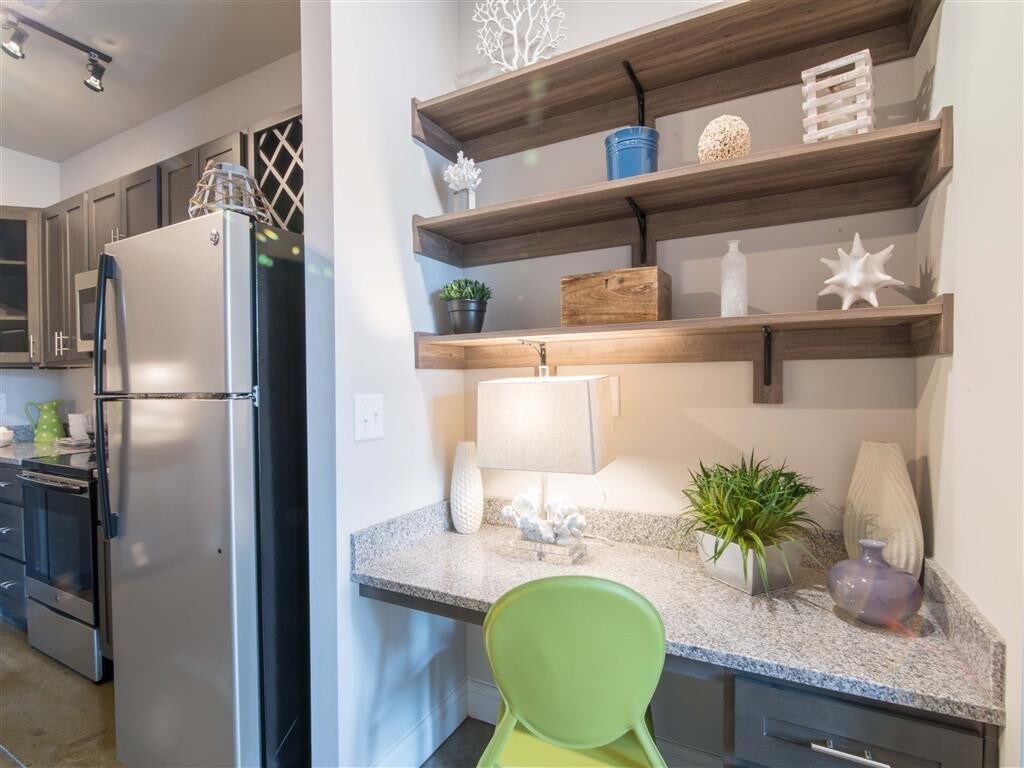 Comet Greensboro Apartments Greensboro, NC