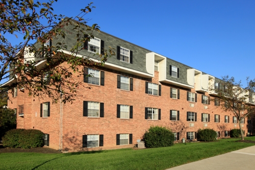 Primary Photo - Londontown Apartments