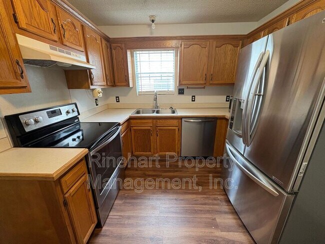 Building Photo - 1105 Cherry Meadow Ln
