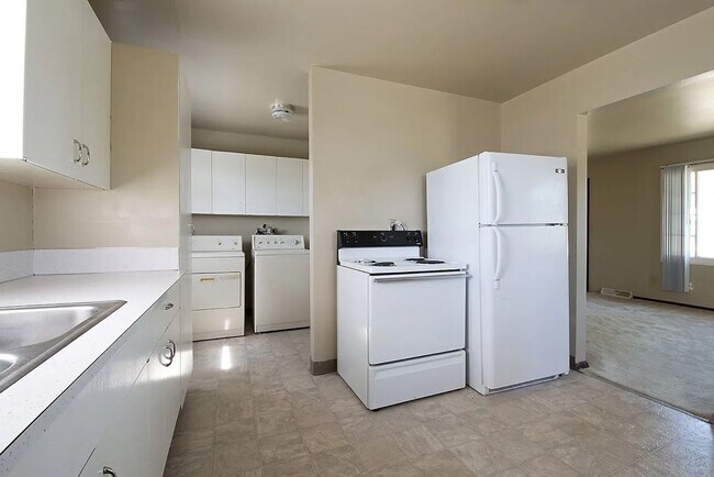 Foto del edificio - 3 Bedroom House!