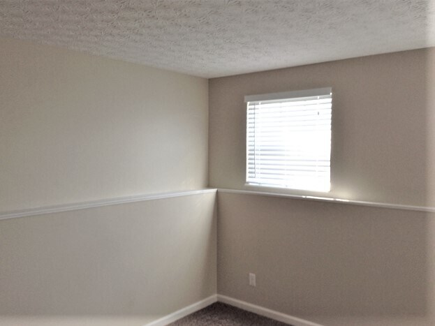 Building Photo - 398 Keegan Court