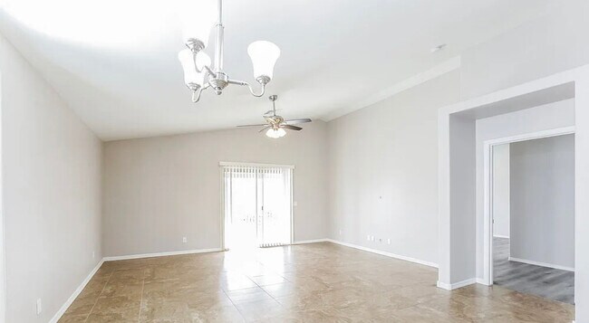 Foto del edificio - 2731 W Kowalsky Ln