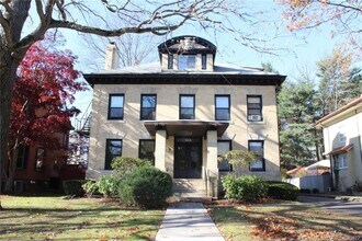 Building Photo - 524 Whitney Ave