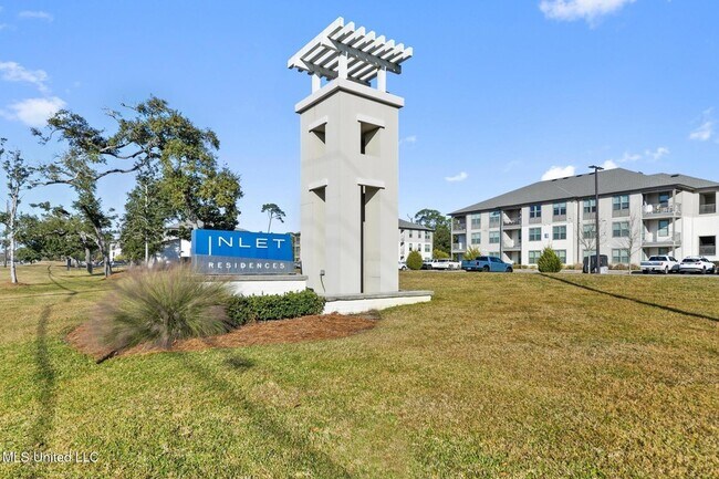Building Photo - 2501 Bienville Blvd