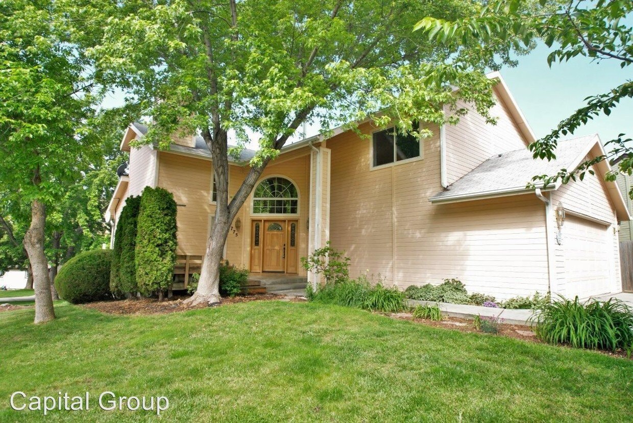 Primary Photo - 3775 N Sanada Way