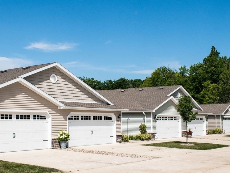 Redwood Medina Lafayette Township – photo 1