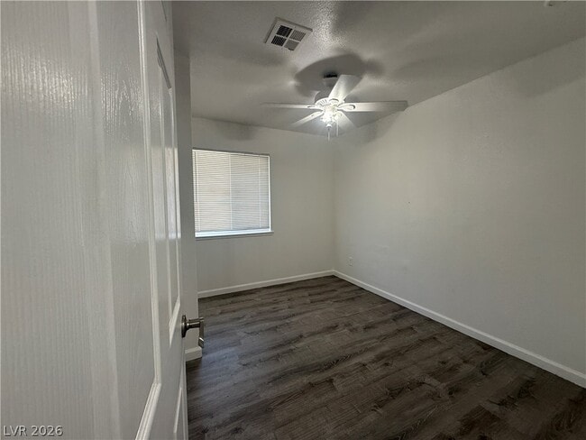 Building Photo - 6208 Ilanos Ln