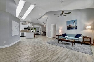 Building Photo - 1212 Mulberry Pl