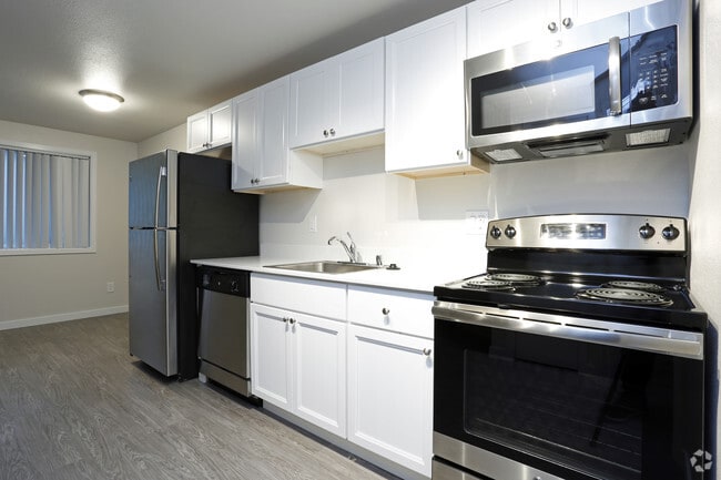 Azure Apartments Bremerton Wa Apartments Com