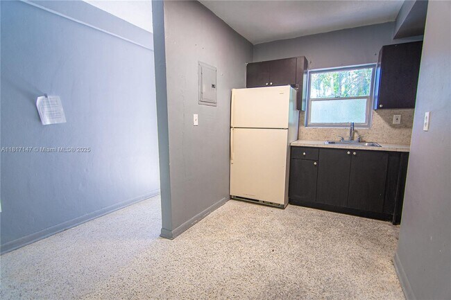 Foto del edificio - 2000 NW 29th St