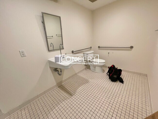 Building Photo - 40 Boylston St