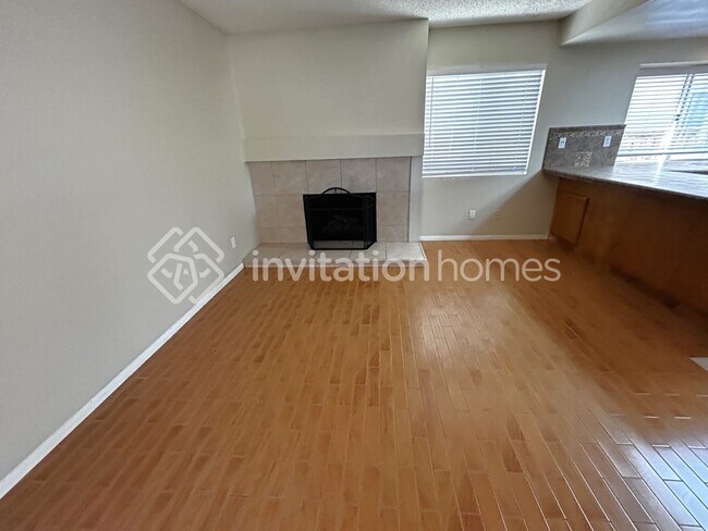 Building Photo - 13035 Reindeer Ct